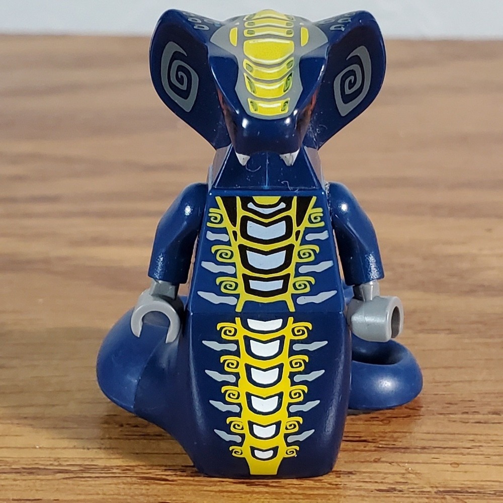 Lego Minifigure Skales Ninjago Rise of the Snakes njo0040 No Staff Minifig